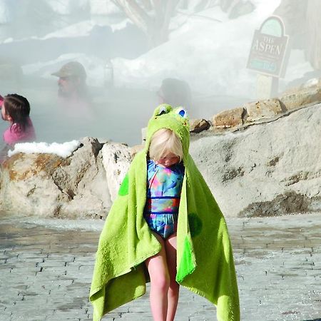 The Springs Resort & Spa باغوسا سبرينغز المظهر الخارجي الصورة