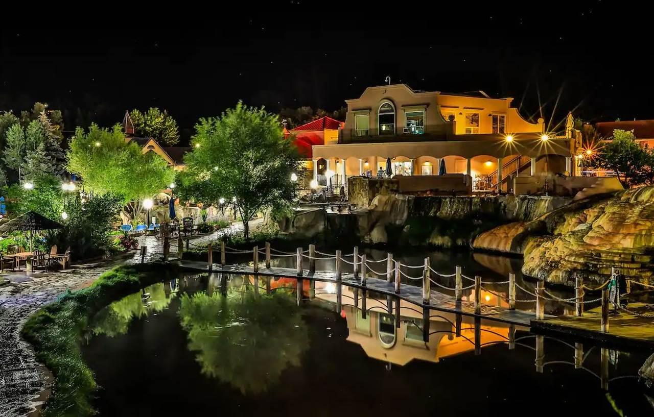 The Springs Resort & Spa باغوسا سبرينغز المظهر الخارجي الصورة