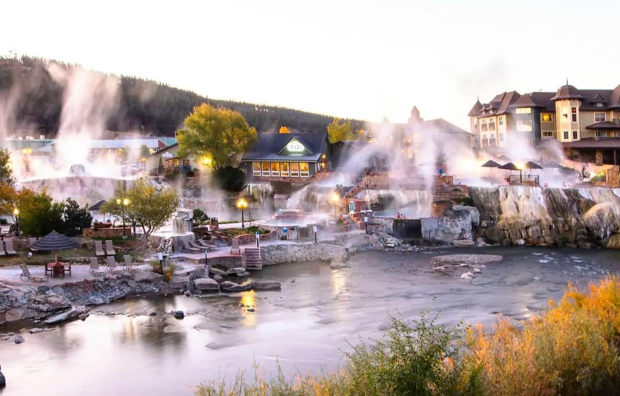 The Springs Resort & Spa باغوسا سبرينغز المظهر الخارجي الصورة