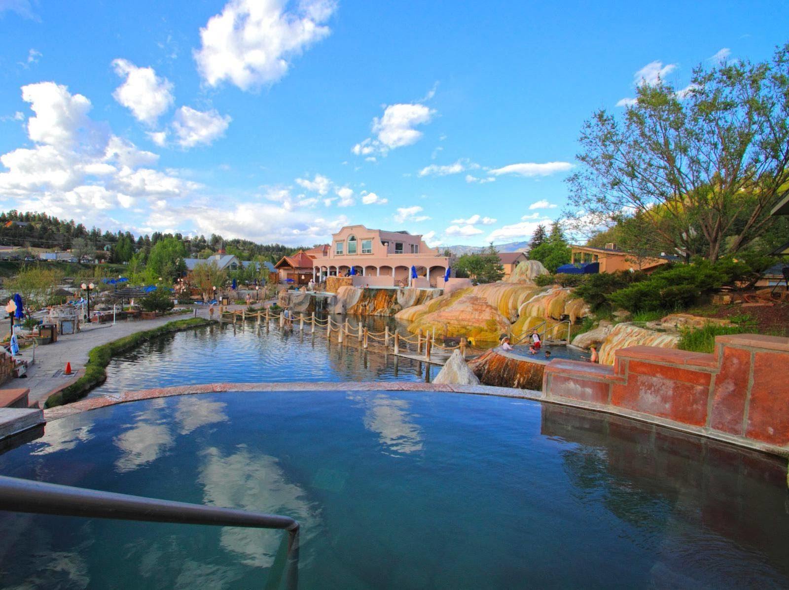 The Springs Resort & Spa باغوسا سبرينغز المظهر الخارجي الصورة