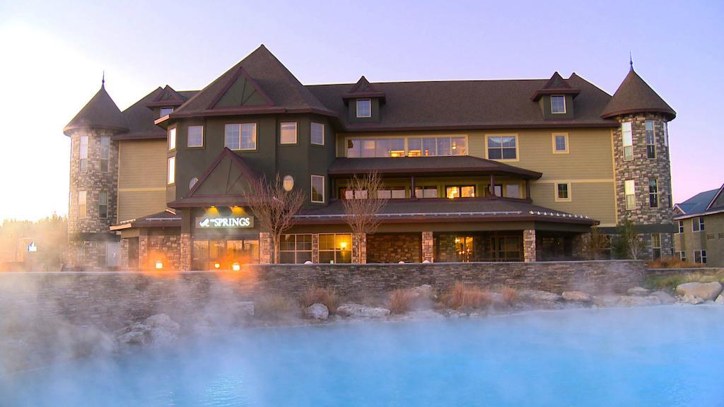 The Springs Resort & Spa باغوسا سبرينغز المظهر الخارجي الصورة